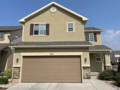 Main picture of 1112 W Stonehaven Dr