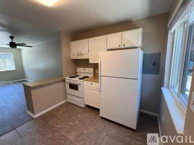 Main picture of 8325 Fox St