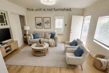 Main picture of 467 N Boylston St