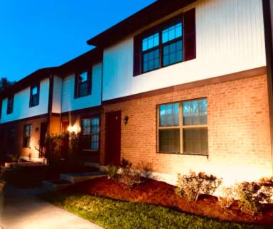Main picture of 720 Ohio Pike