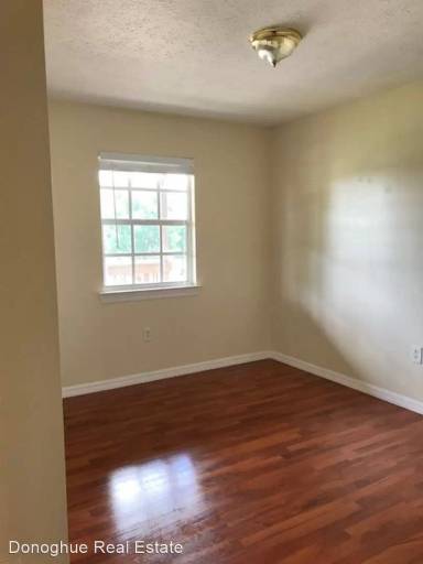 Main picture of 1008 SE 9th Ct