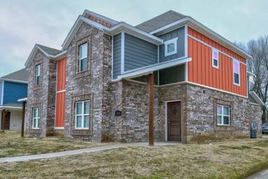 Main picture of 1225 N Sicily Ln