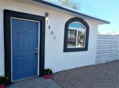 Main picture of 1401 W Desert Cove Ave