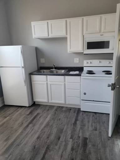 Main picture of 1435 E Legrande Ave