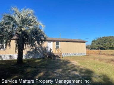 Main picture of 8728 S Lynn Rd