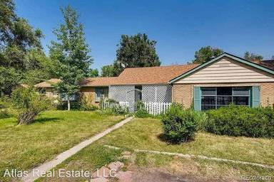 Main picture of 1356-1376 Zephyr St