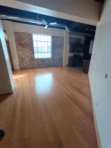 Main picture of 213 W Olive St