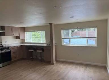 Main picture of 5933 Shasta Ave