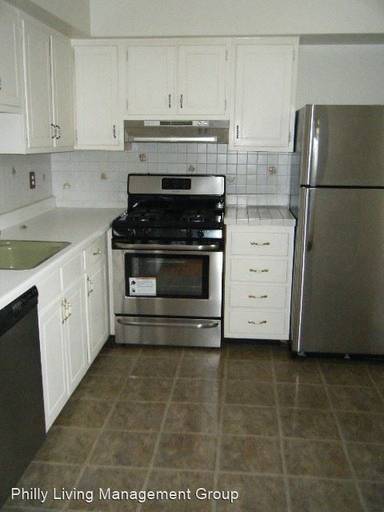 Main picture of 2315 Fairmount Ave