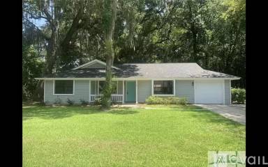 Main picture of 16 Bristlecone Dr
