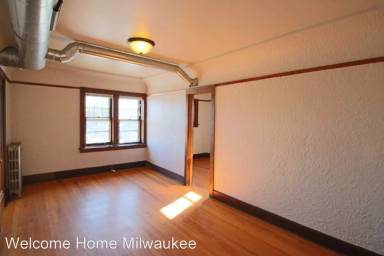 Main picture of 5823 W Appleton Ave