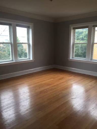 Main picture of 4423 W Fullerton Ave