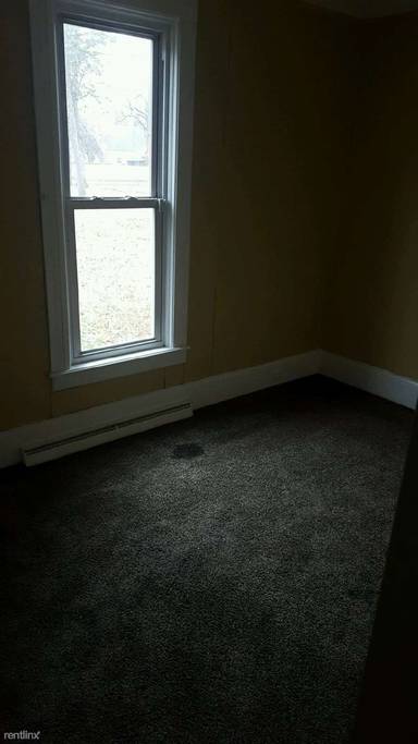 Main picture of 307 S Mason St