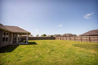 Main picture of 8 Wheatland Ct