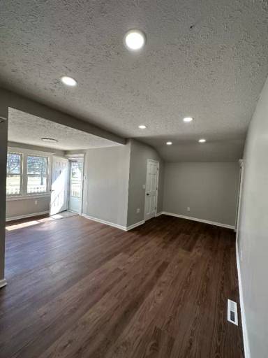 Main picture of 5678 Decker Rd