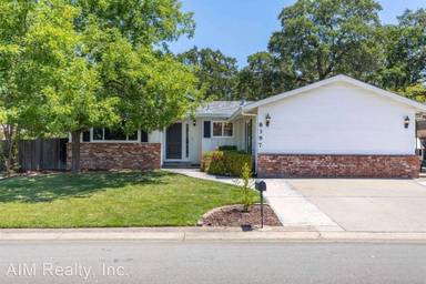 Main picture of 8367 Seeno Ave