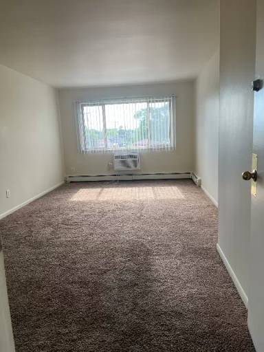 Main picture of 822 Biddle Ave