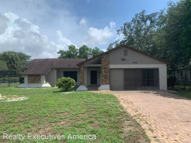 Main picture of 8400 Camphor Dr