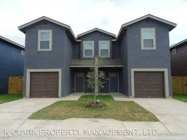 Main picture of 6922 Lakeview Dr