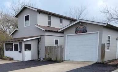 Main picture of 206 Cheeves Ave