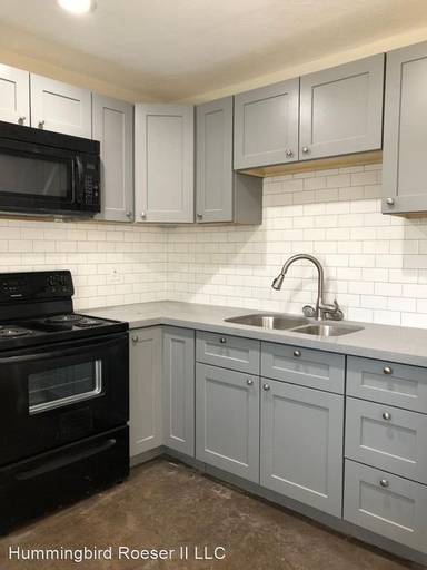 Main picture of 2922 E Roeser Rd Apartments
