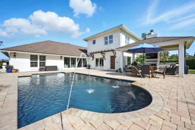 Main picture of 302 Pablo Rd