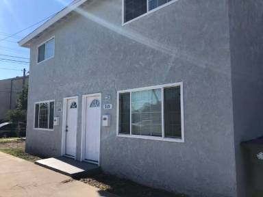 Main picture of 317 W 220th St