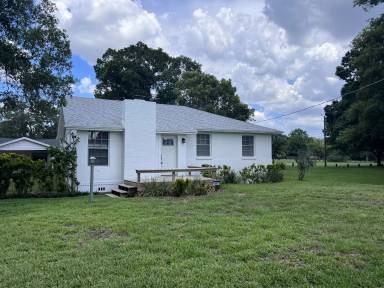 Main picture of 10807 Forest Hills Dr