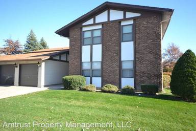 Main picture of 19203 Elm Dr