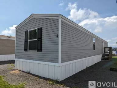 Main picture of 1401 Transmitter Rd