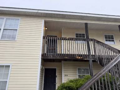 Main picture of 101 Hall St