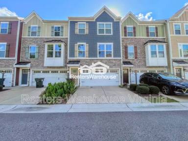 Main picture of 943 Centurion Cir