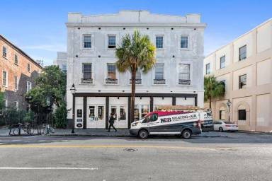 Main picture of 182 E Bay St