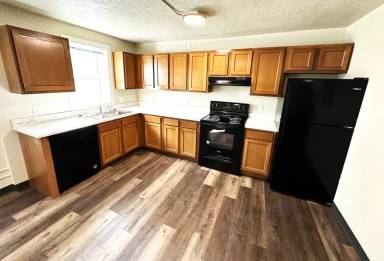 Main picture of 2 N Dakota St Apartments