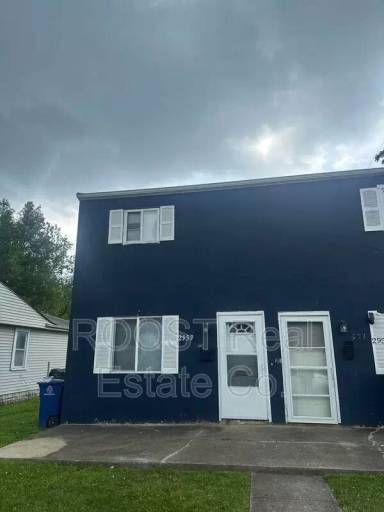 Main picture of 2957 E 11th Ave