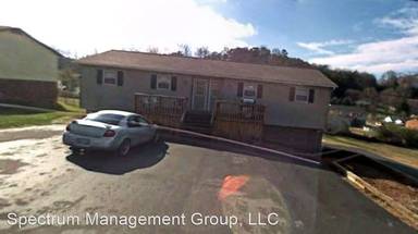 Main picture of 1405 Moyer Ln