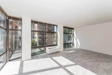 Main picture of 1200 N Stone St