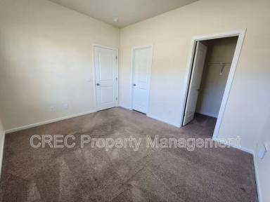 Main picture of 244 Hyrne Dr