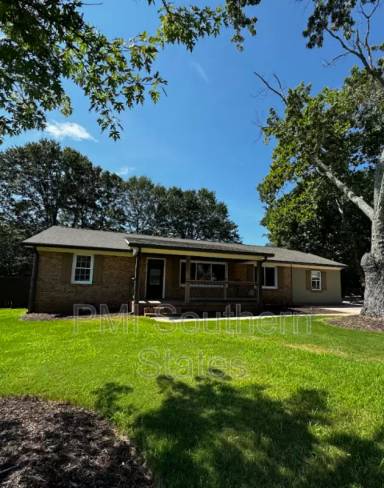 Main picture of 2706 E Lee Rd