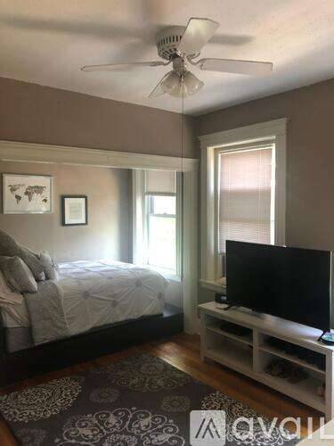 Main picture of 211 Park Dr