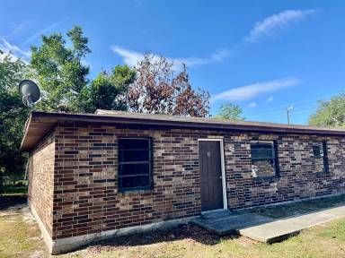 Main picture of 911 N Iowa Ave