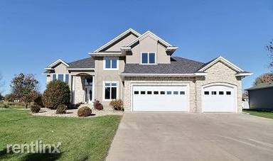 Main picture of 4225 Timberline Dr S