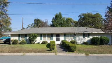 Main picture of 4501 N Magnolia St