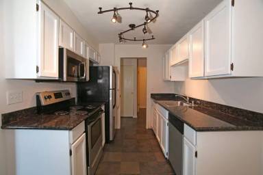 Main picture of 5631 California Ave SW