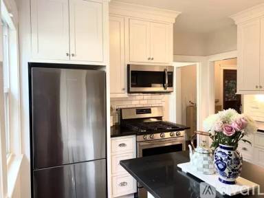 Main picture of 28 Fox St