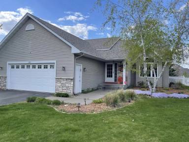 Main picture of 2401 Emerald Bnd