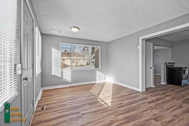 Main picture of 2658 California St NE