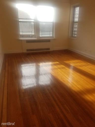 Main picture of 10905 72nd Ave