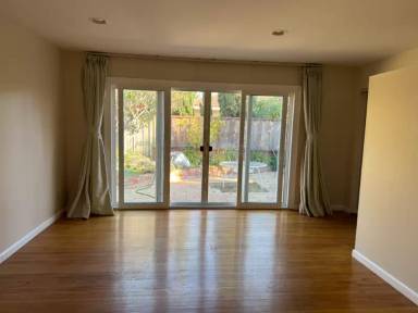Main picture of 1169 Flying Fish St