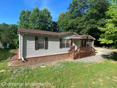 Main picture of 469 Maple Creek Rd